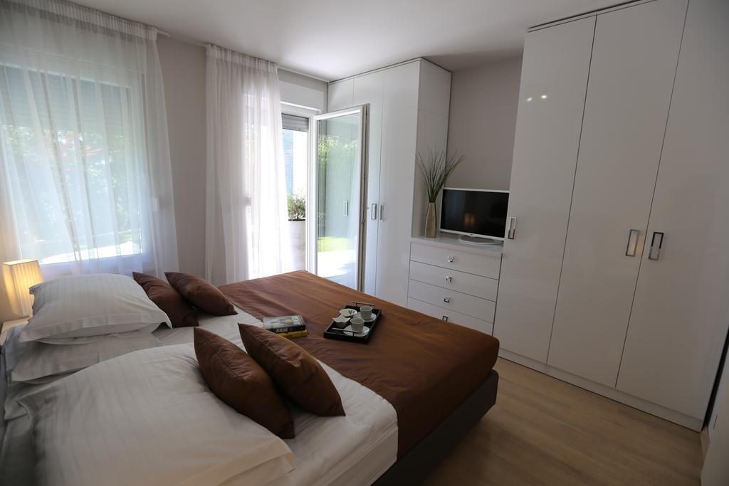 Beach Apartments Dumicic Podstrana Exterior photo